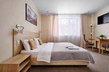 Улучшенный с двухспальной кроватью в Апарт-отеле Myhotel24 Kristalin